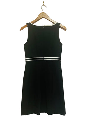 Black and White Classic Mini Size: 4