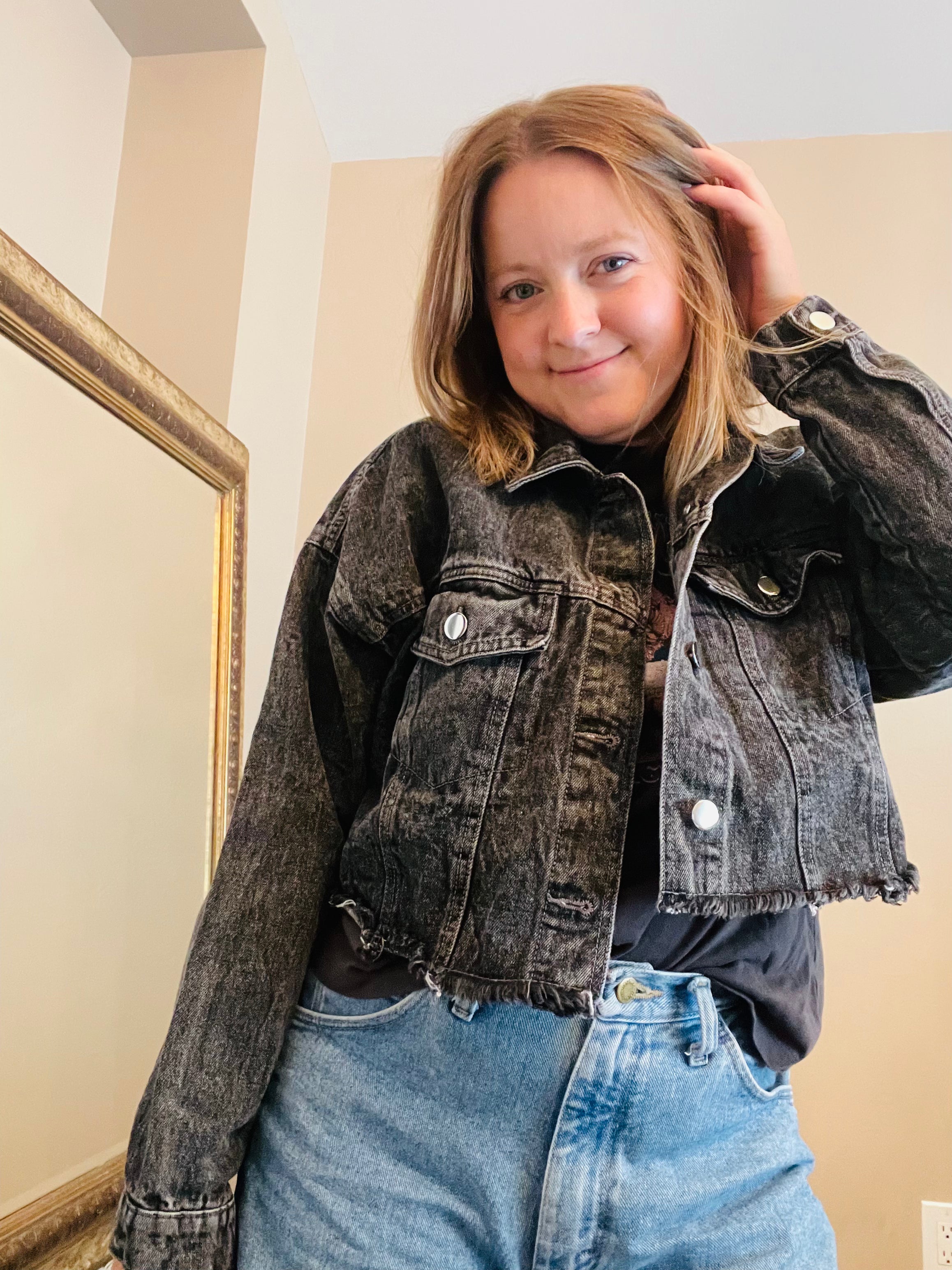 Black Washed Cropped Denim Jacket Size: Large